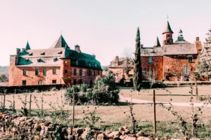 Plus beaux villages de France Collonge-la-rouge visiter