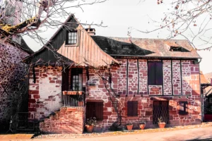 Plus beaux villages de France Collonge-la-rouge visiter